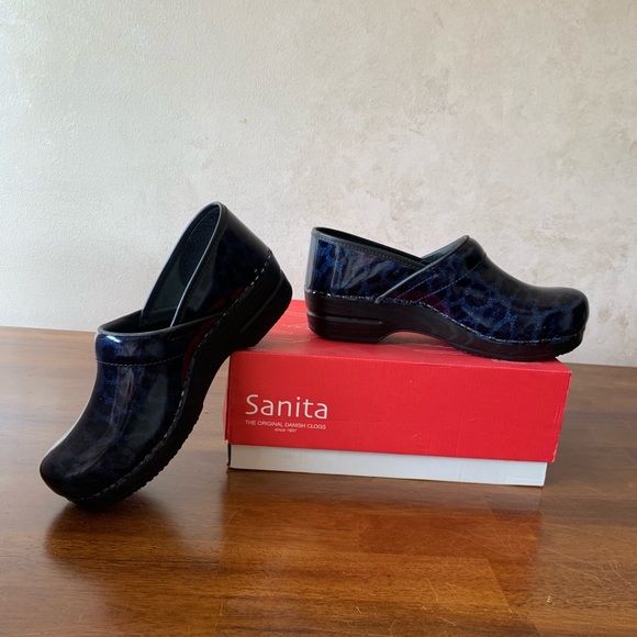 Sold - Picture 3 of 6